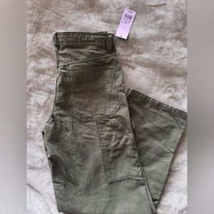 Wild Fable women's carpenter  Pants NWT. Size 2 color dark green.